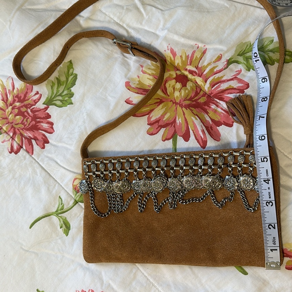 💖New Listing-Express tan suede BoHo purse - Picture 3 of 6